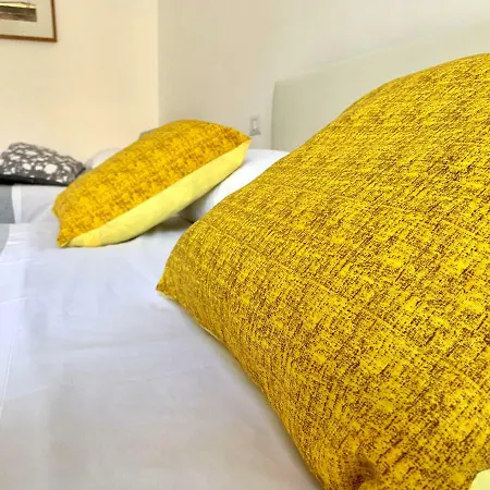 La Piazzetta Apartment *